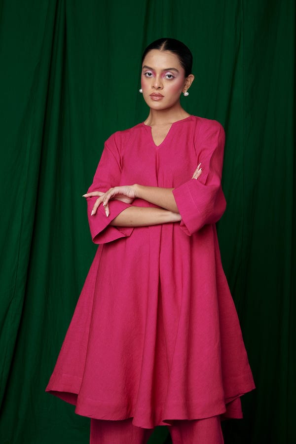 Saphed — Rani Linen Pheran Kurta Set