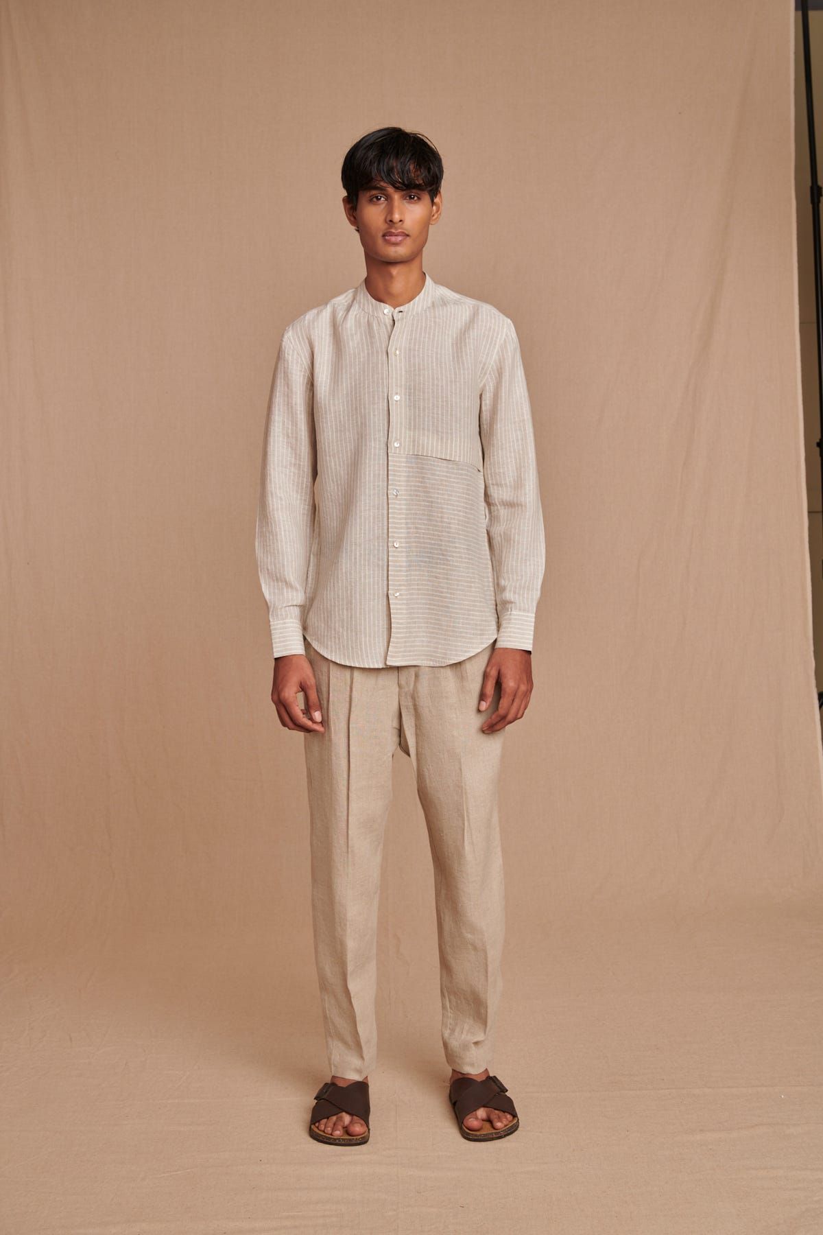 Undyed Linen Men's Pleated Tapered Pants - image 1