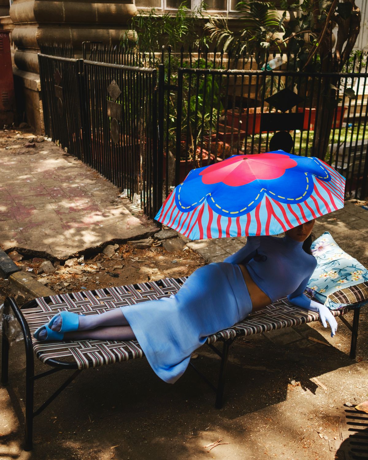PUBLIC FOOL - image 4