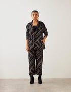 OLLIE JACKET - BLACK view 2