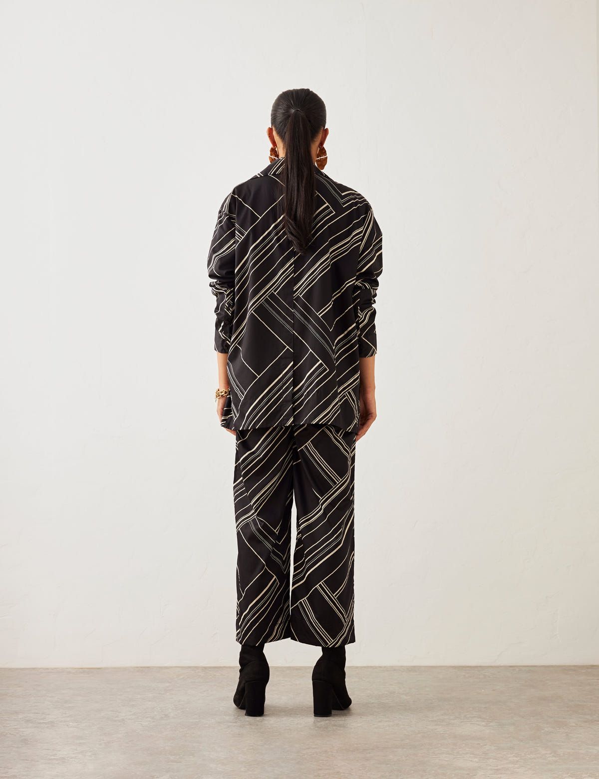 OLLIE JACKET - BLACK - image 4