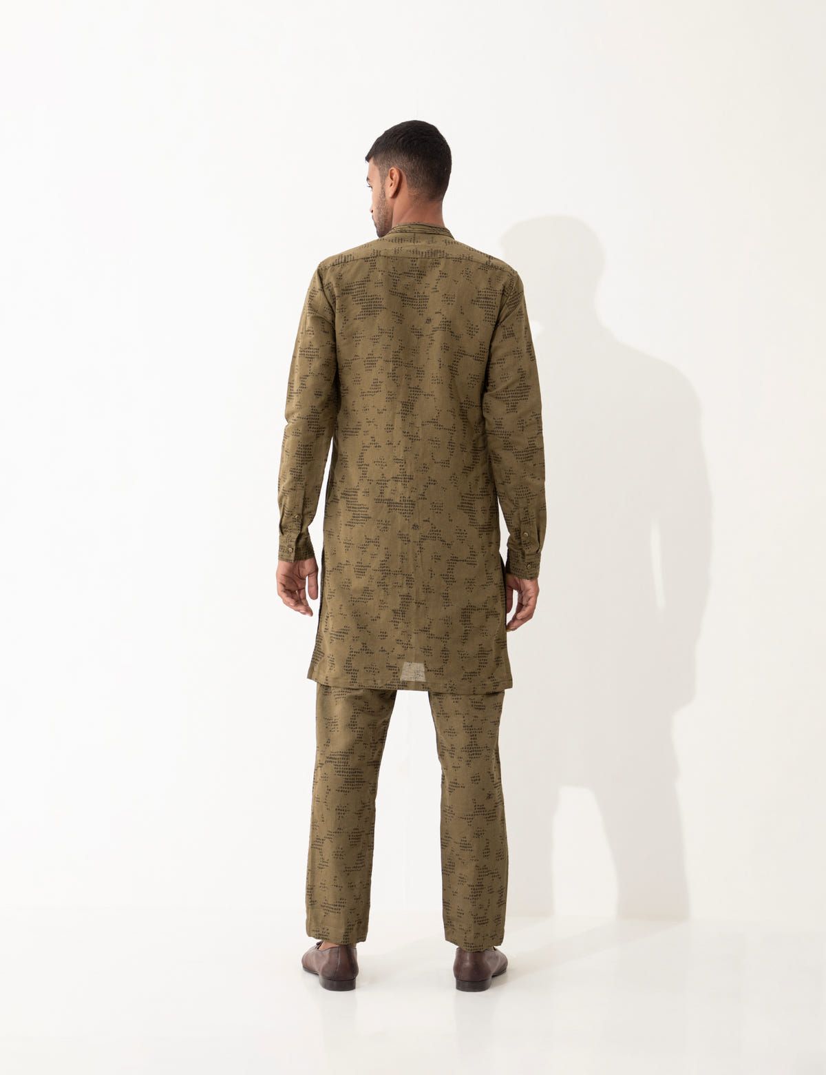 TORY VOID KURTA SET- BROWN - image 5