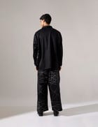 Mathew Look - Black view 3
