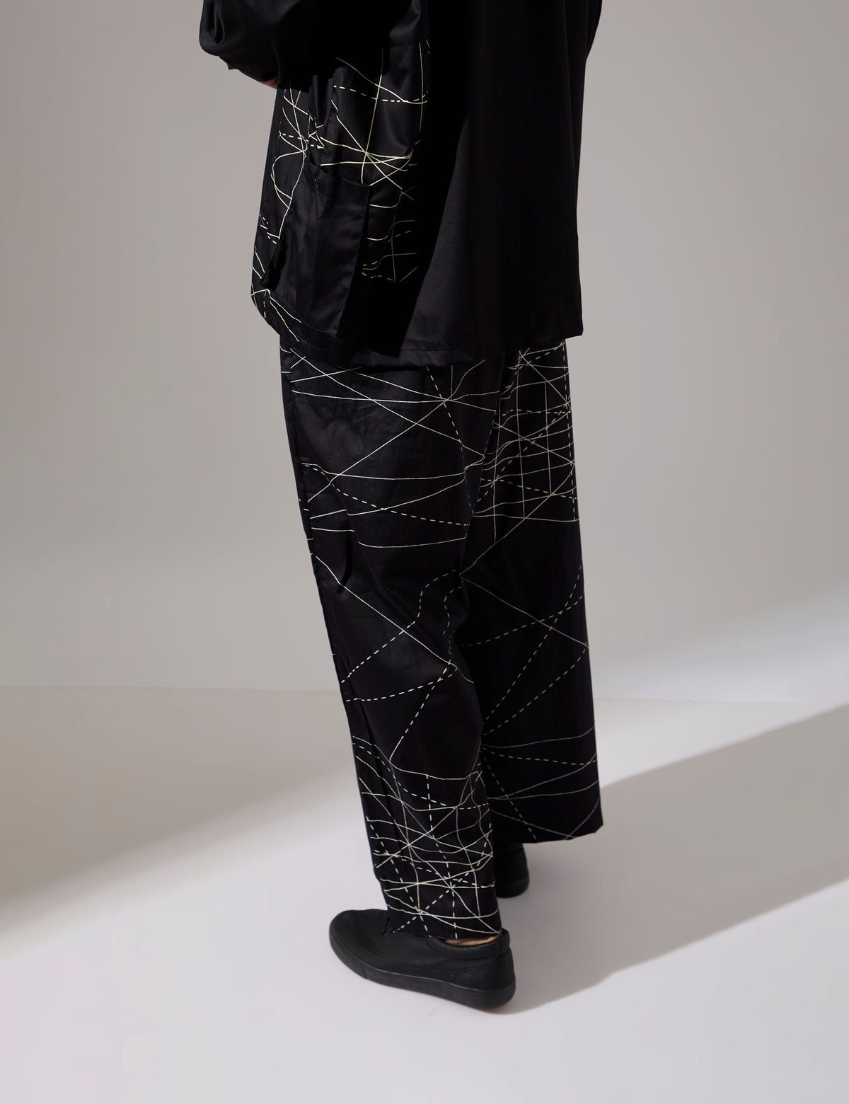 Mathew Look - Black - image 6