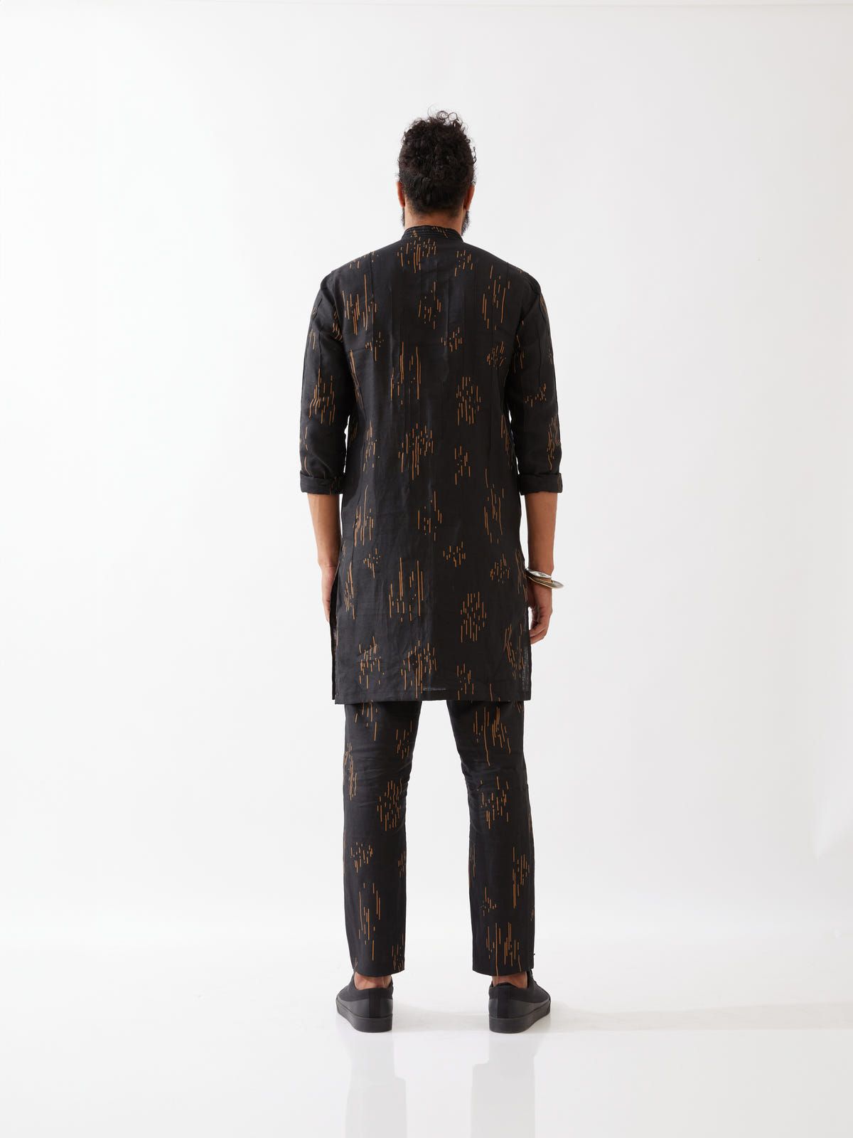 CARSON METEOR KURTA - BLACK - image 4