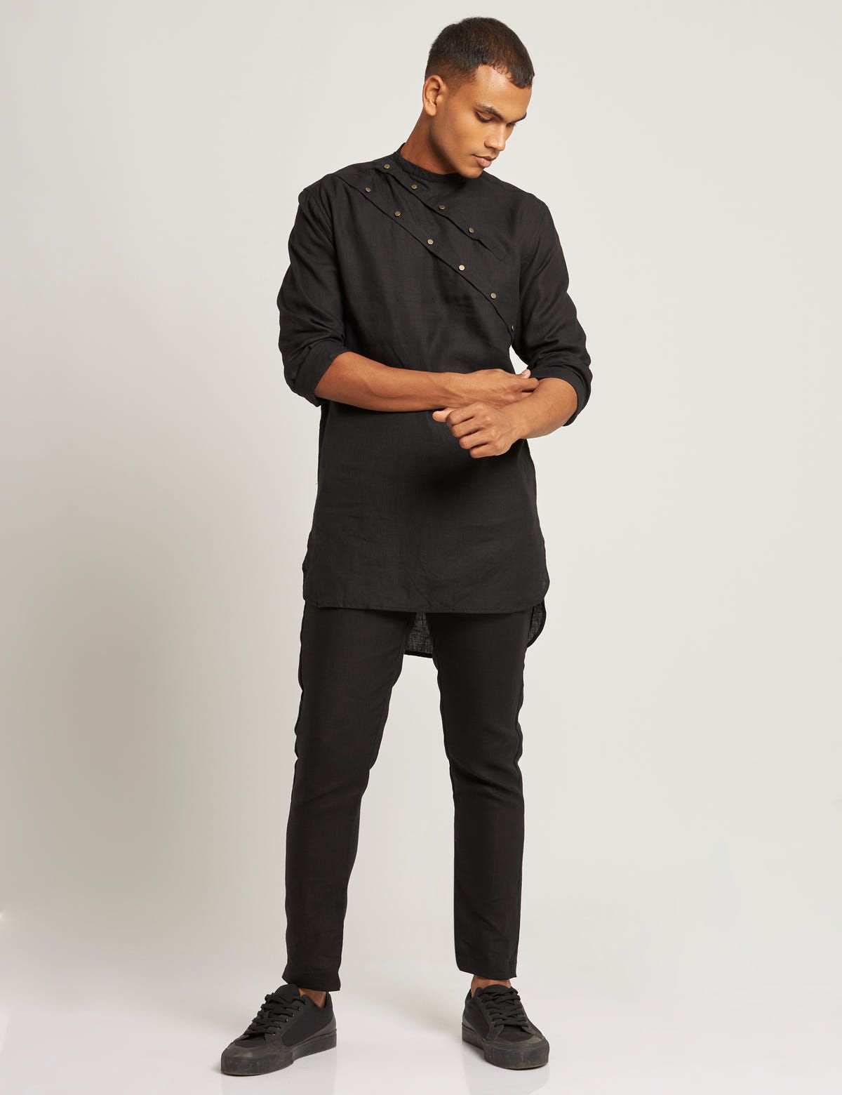 DENI KURTA - BLACK - image 5