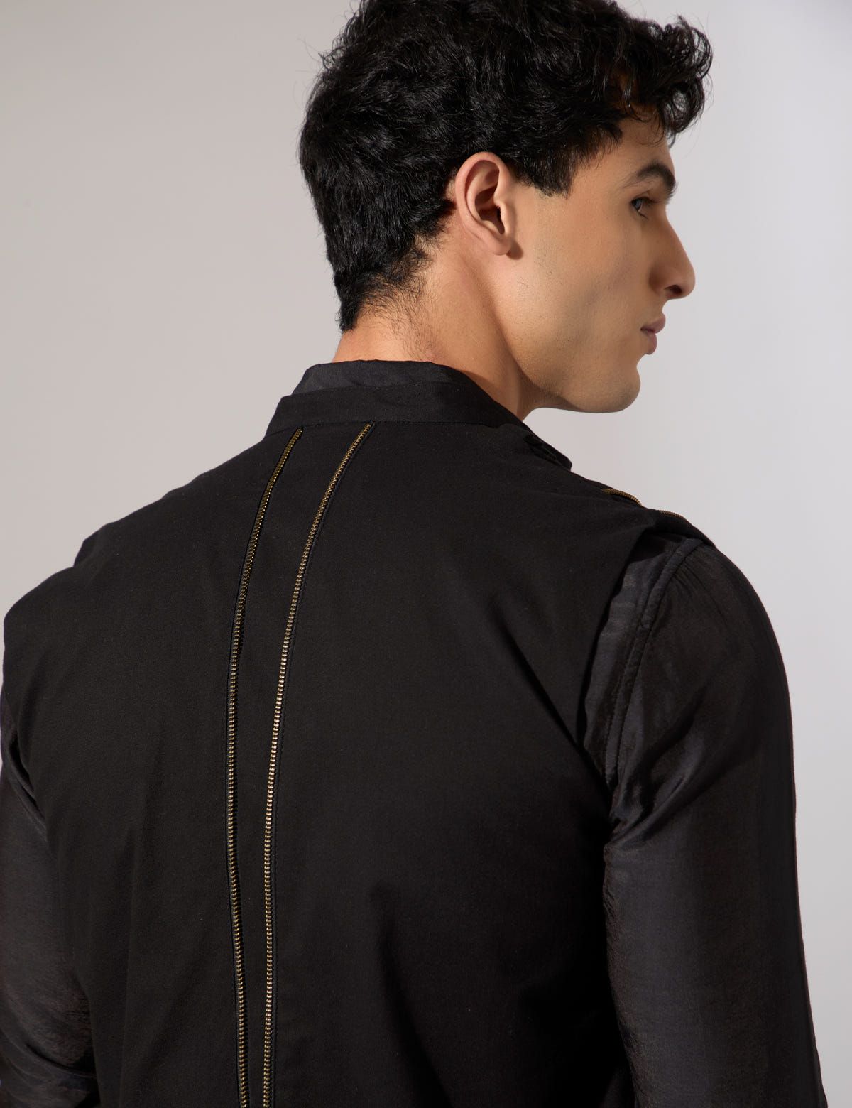 Cedric Look - Black - image 5