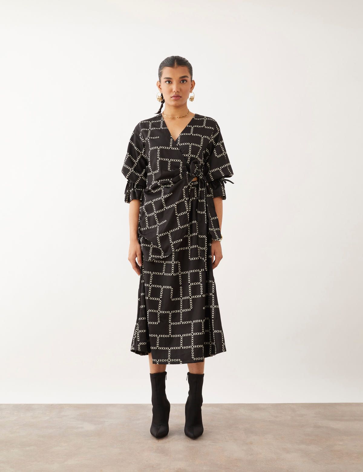 LILA DRESS - BLACK - image 2