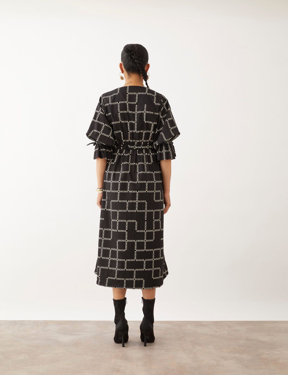 LILA DRESS - BLACK - image 4