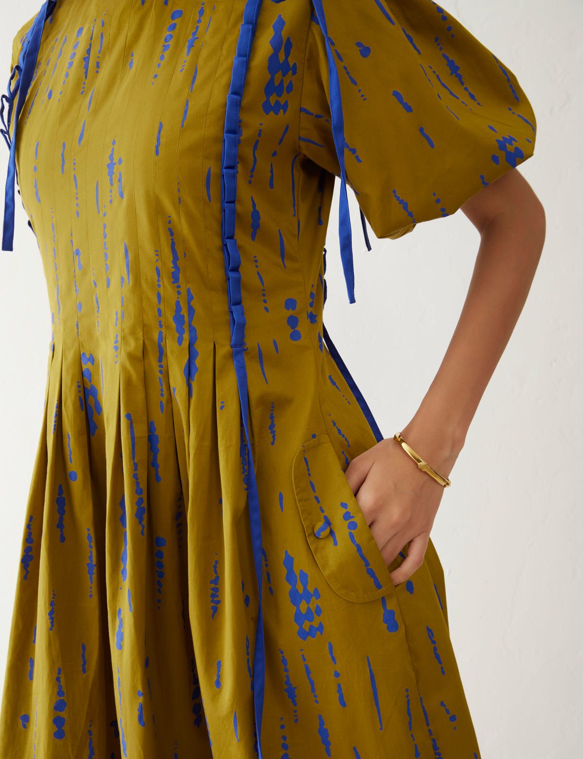 SIRA DRESS - GOLD - image 6