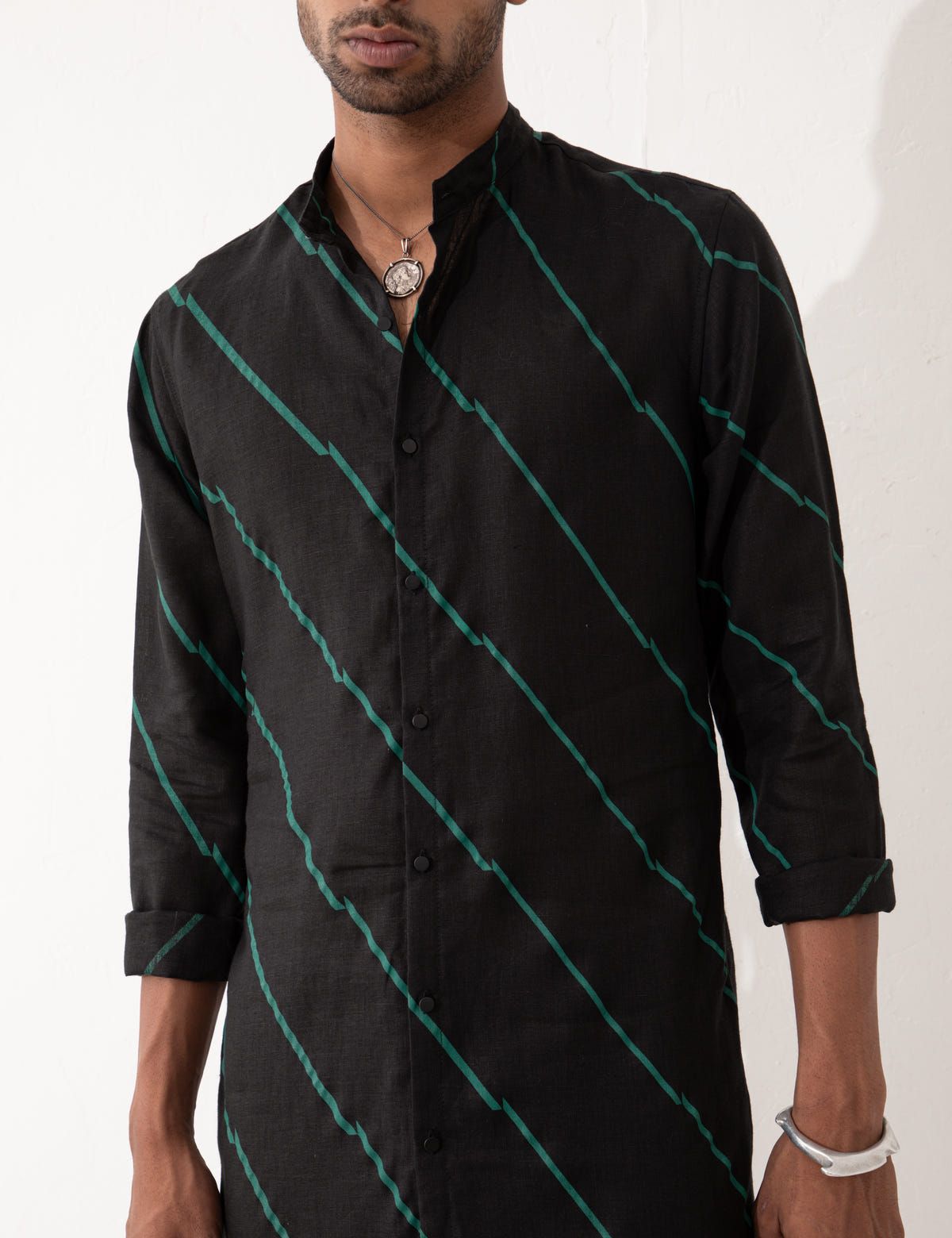 DARIS BIAS KURTA SET- BLACK - image 3