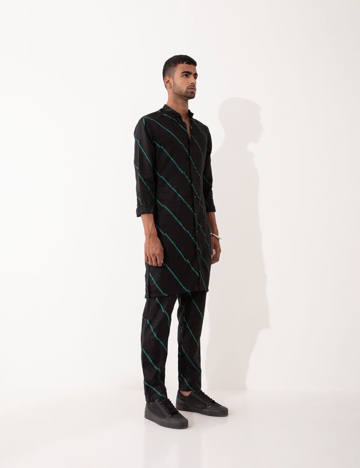 DARIS BIAS KURTA SET- BLACK - image 6