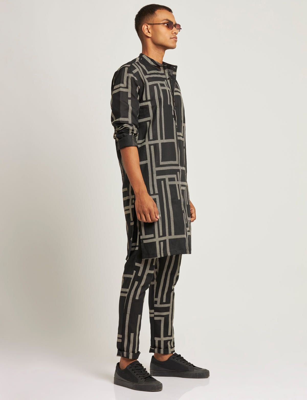 SHERWOOD SET MAZE - BLACK - image 2