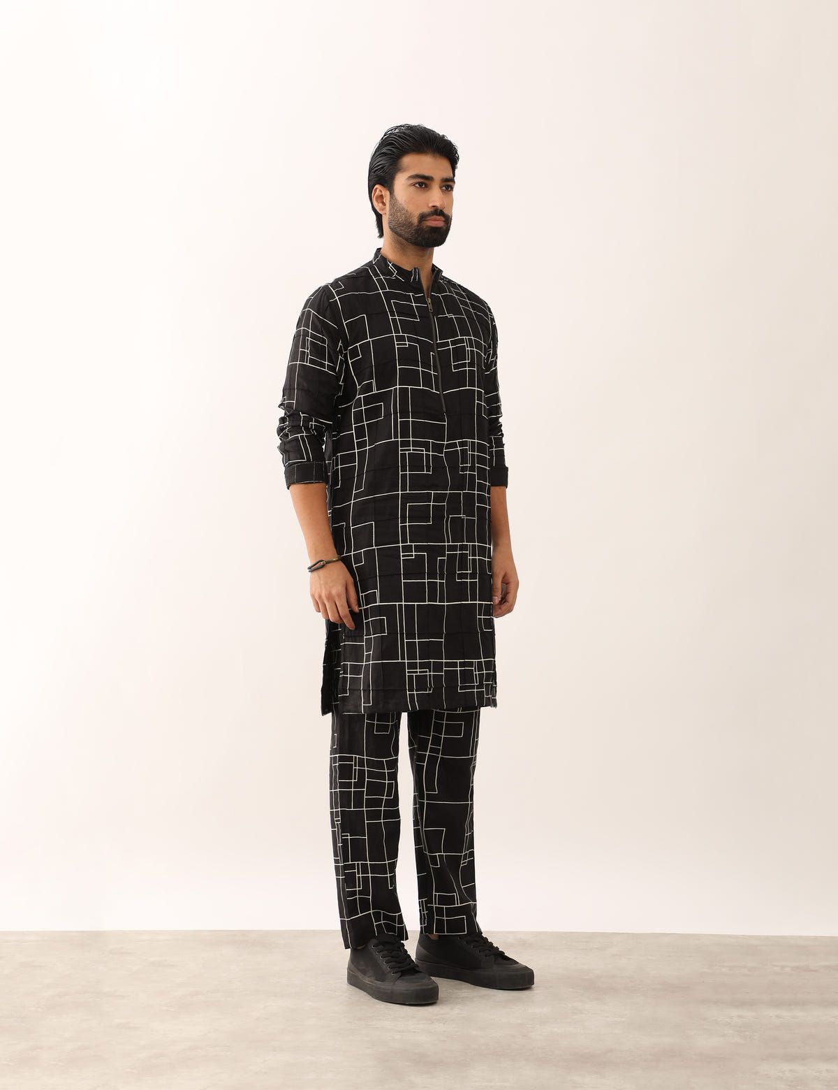 DARSH CHECKS KURTA SET - BLACK - image 3