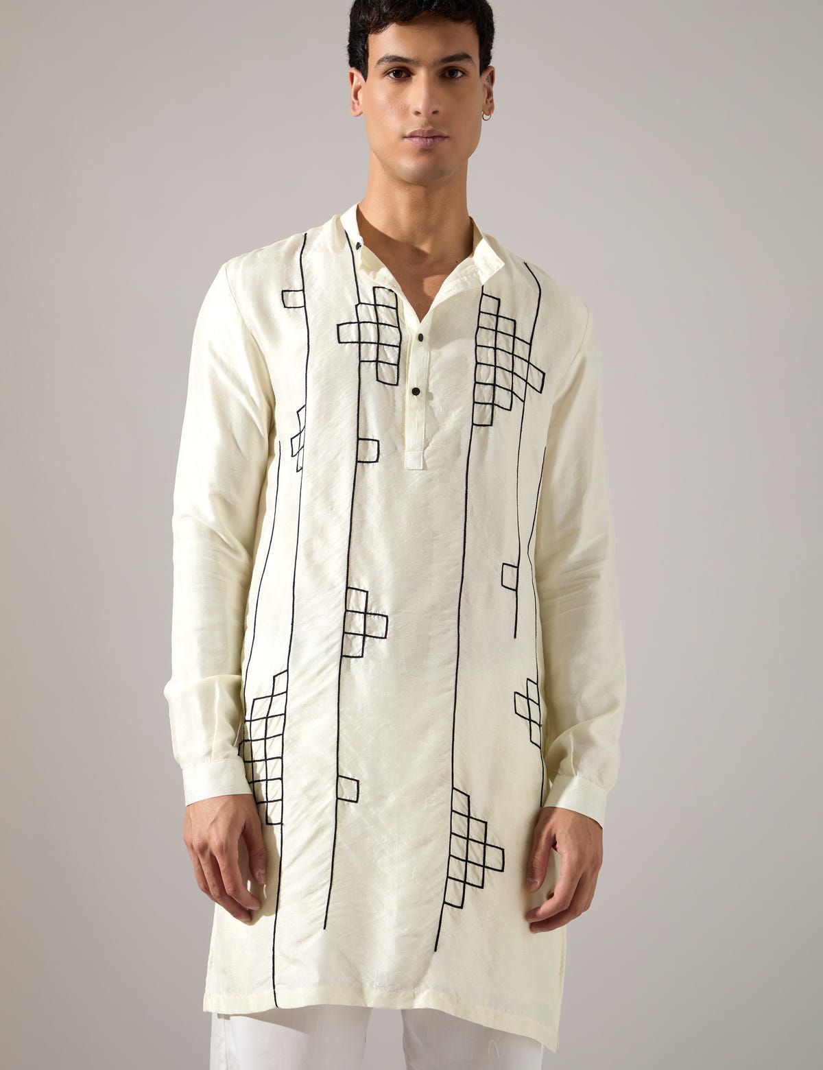 Tywin Hand Embroidered Kurta Set - Off White - image 1