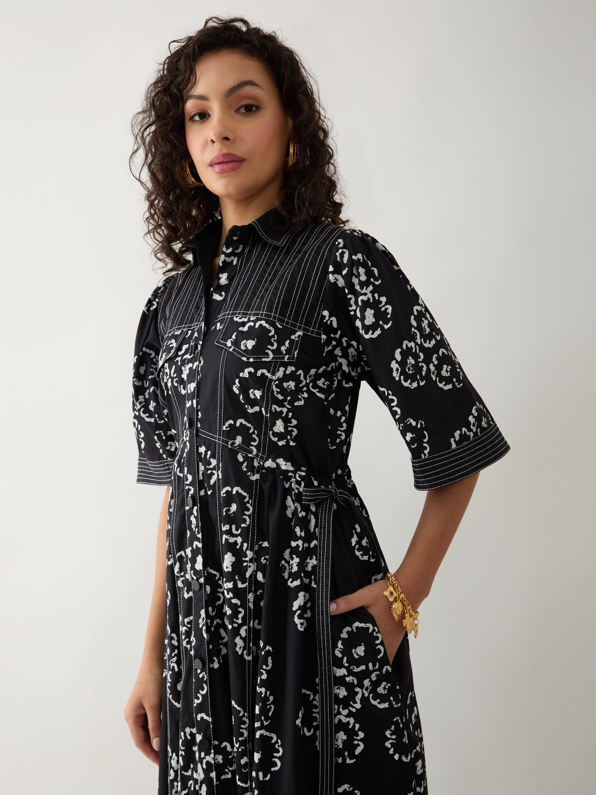 BOLDER DRESS - BLACK - image 4