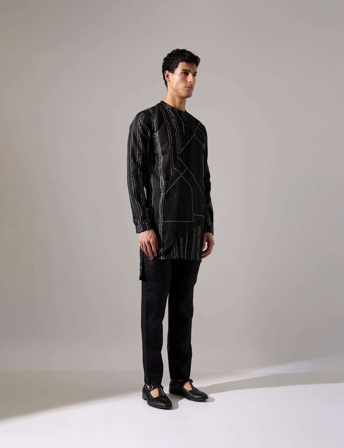 Caivs Riplee Kurta Set - Black - image 4