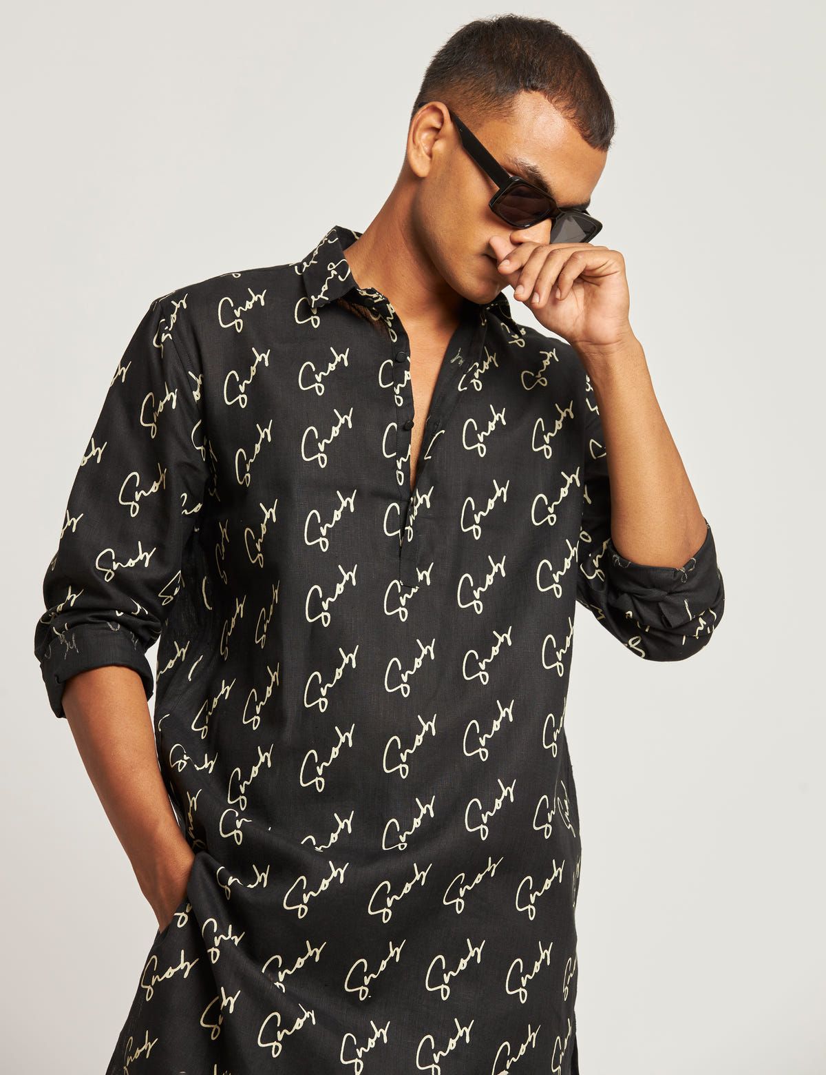 OAKWOOD KURTA SIGNATURE - BLACK - image 1