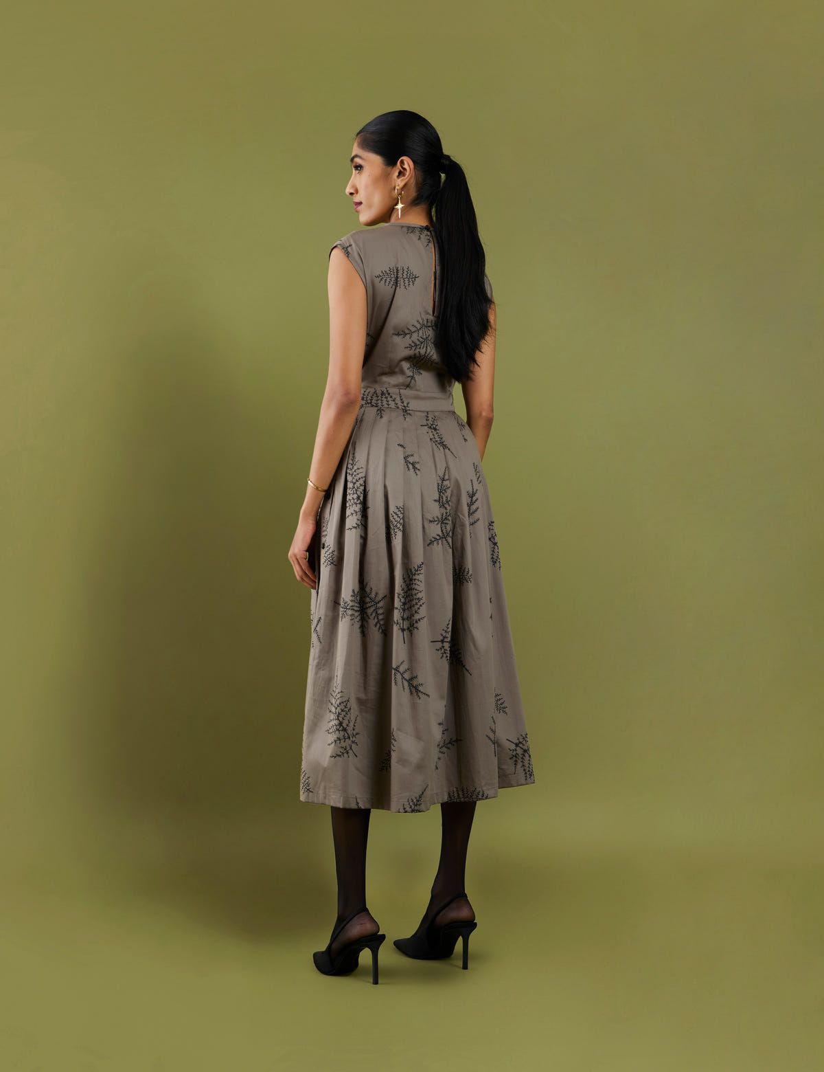 GOLD DRESS - ASH GREY - image 3