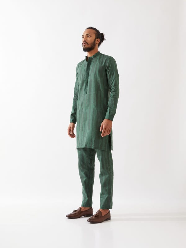 SON OF A NOBLE - SNOB — VINCENT SPACES KURTA  - GREEN