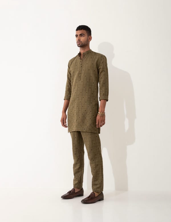 SON OF A NOBLE - SNOB — ZANDER CHECKER KURTA - BROWN
