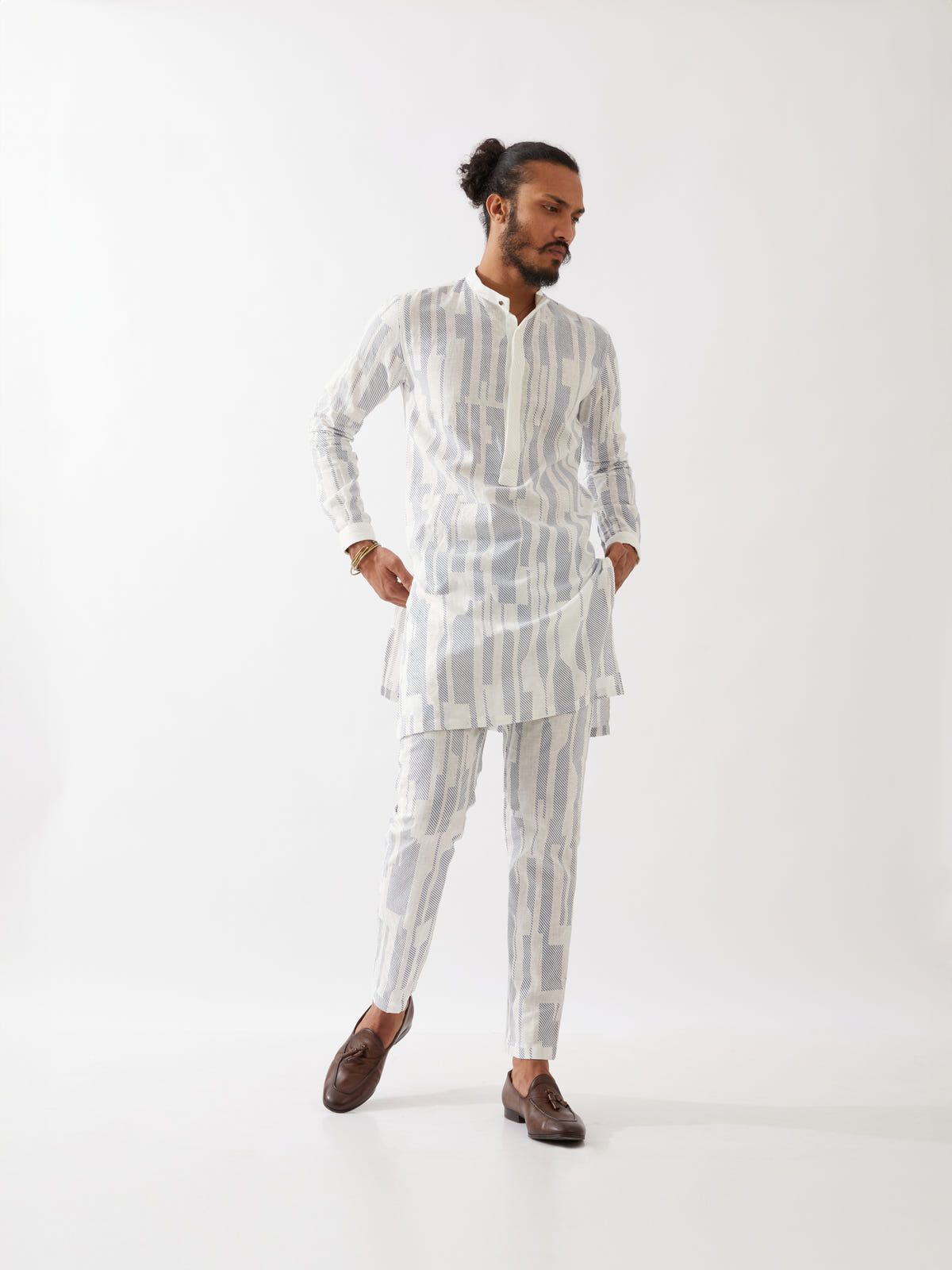 VINCENT SPACES KURTA - WHITE - image 1