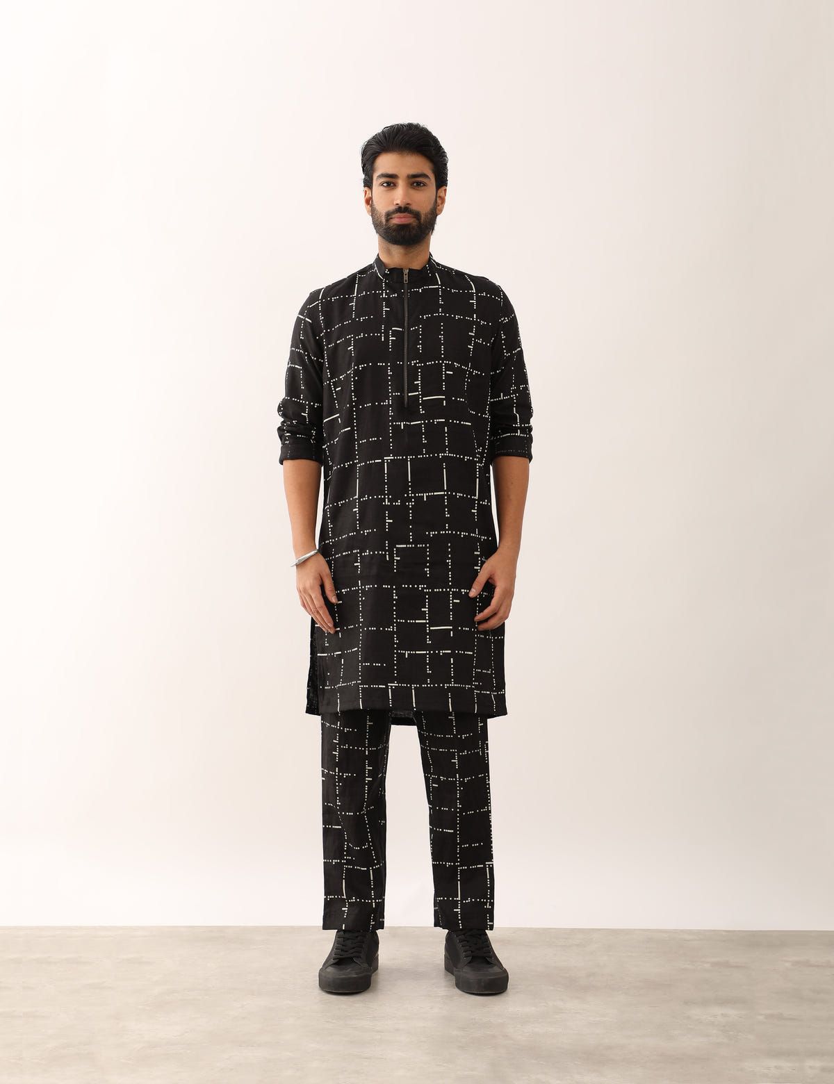 NAKUL TETRIS KURTA - BLACK - image 2