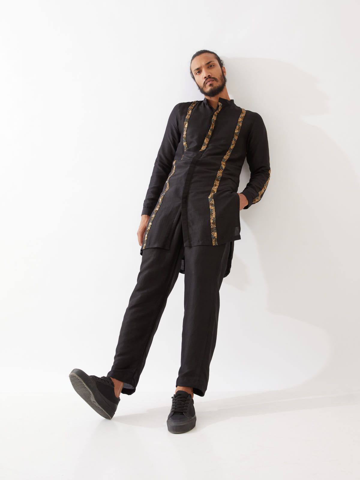 AVERY SILK KURTA SET - BLACK - image 5