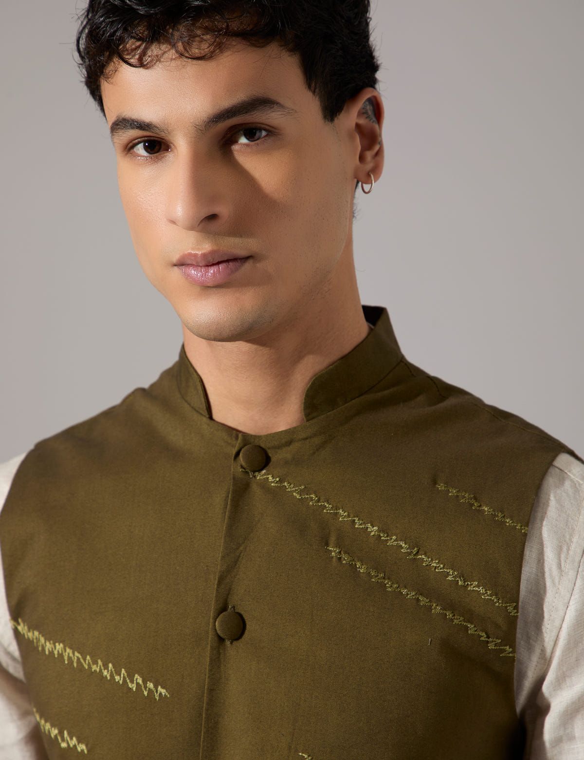 Valley Look - Olive - image 5