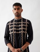 LLOYD KURTA - BLACK view 2