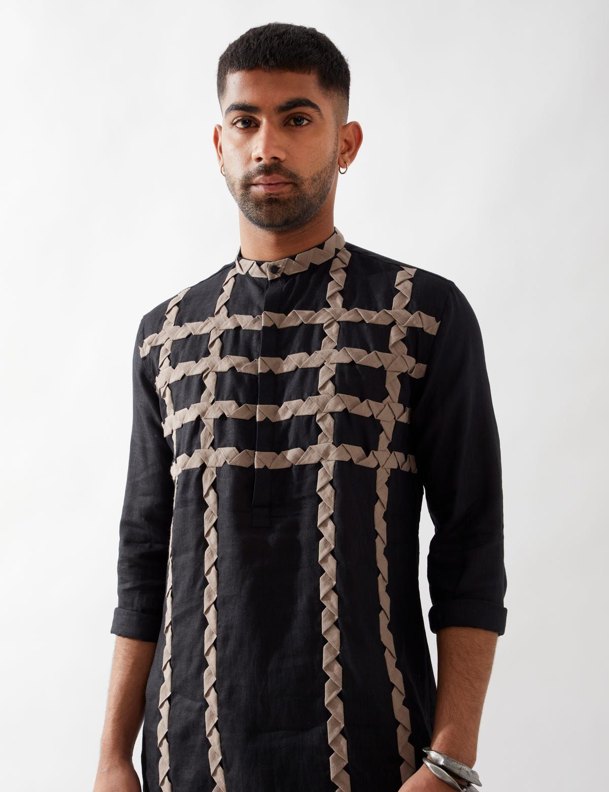 LLOYD KURTA - BLACK - image 7