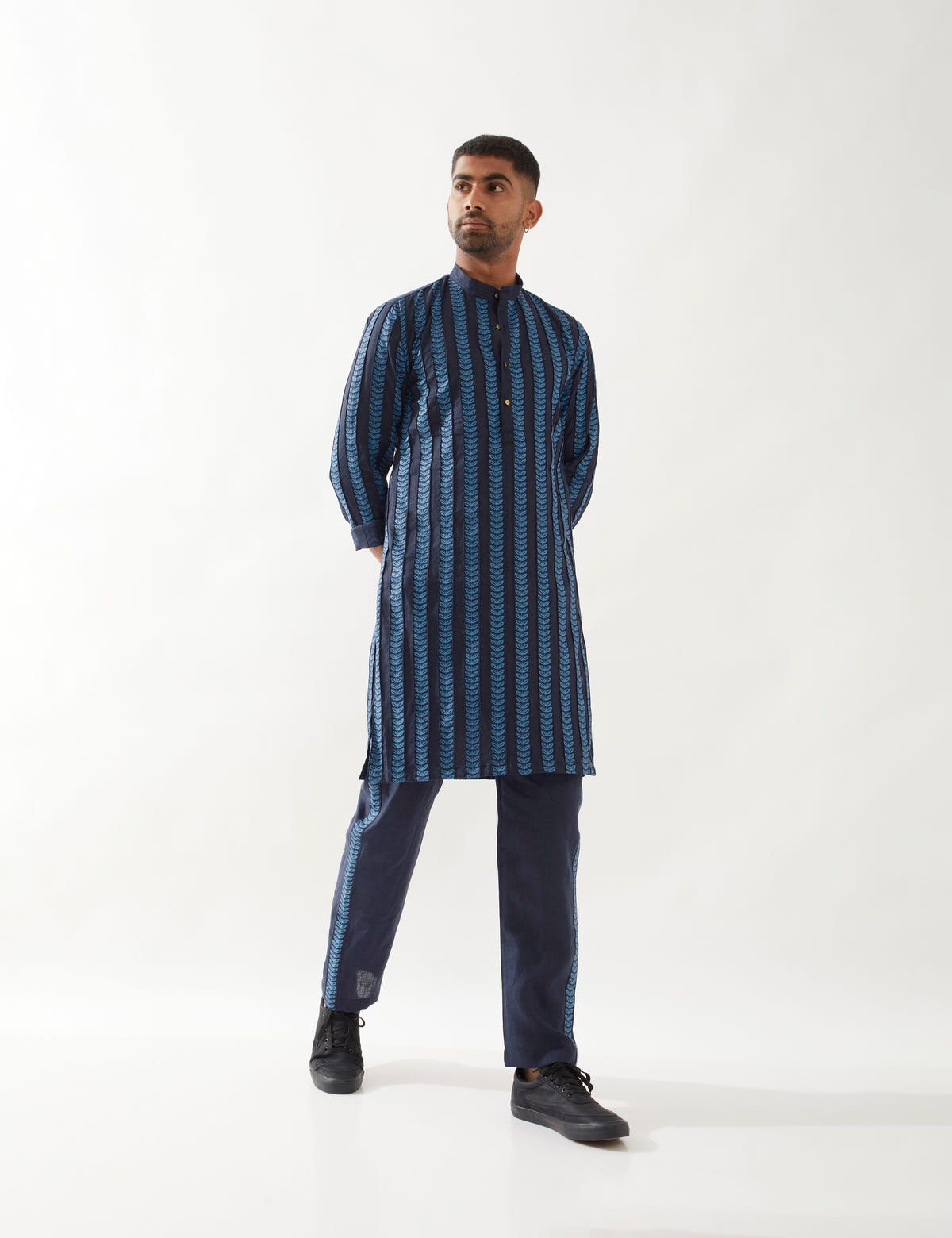 BLAKE CATKIN KURTA SET - NAVY - image 1