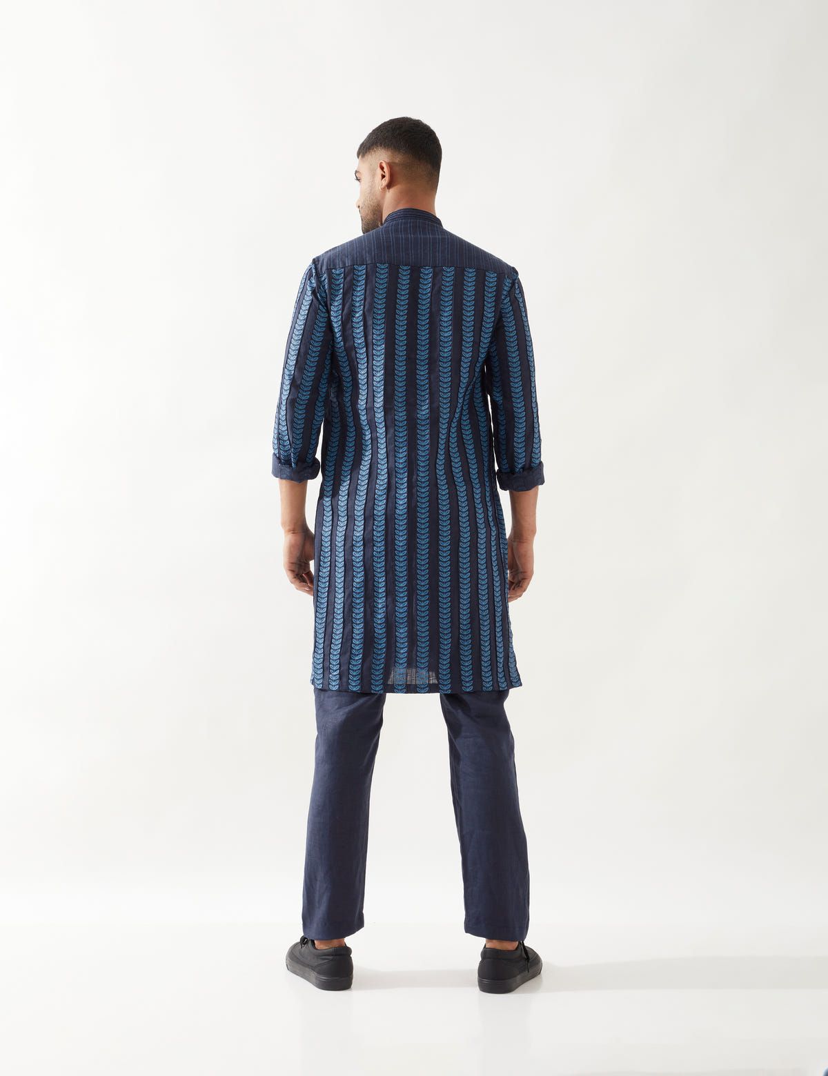 BLAKE CATKIN KURTA SET - NAVY - image 4