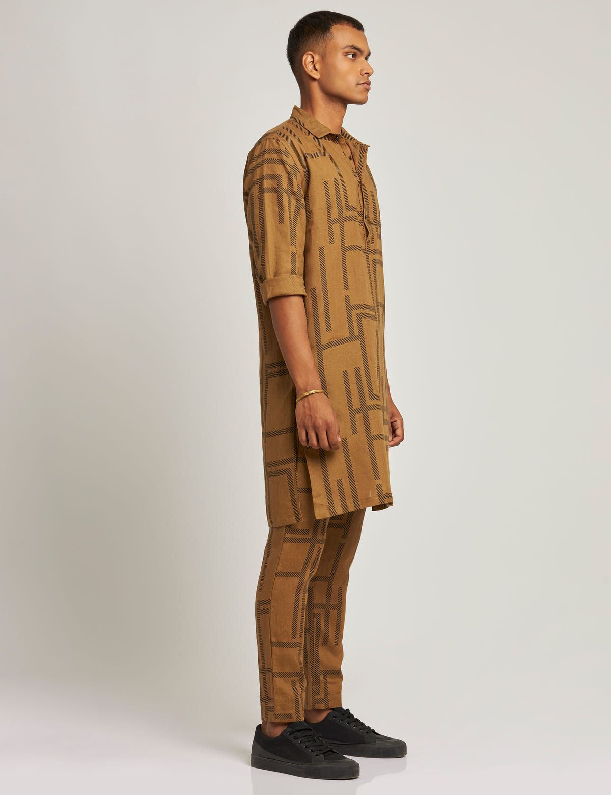 OAKWOOD KURTA MAZE- GOLDEN BROWN - image 2