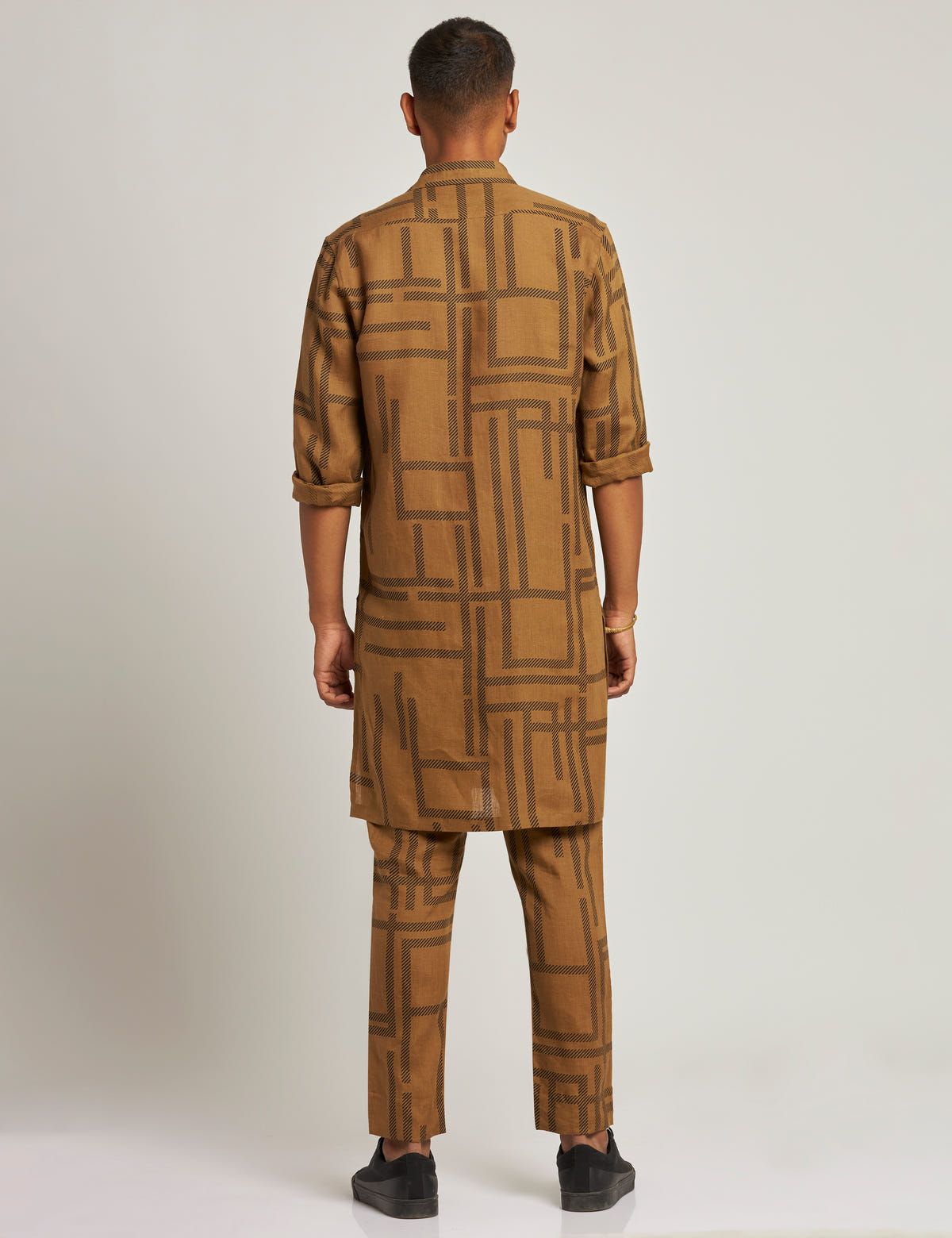 OAKWOOD KURTA MAZE- GOLDEN BROWN - image 3