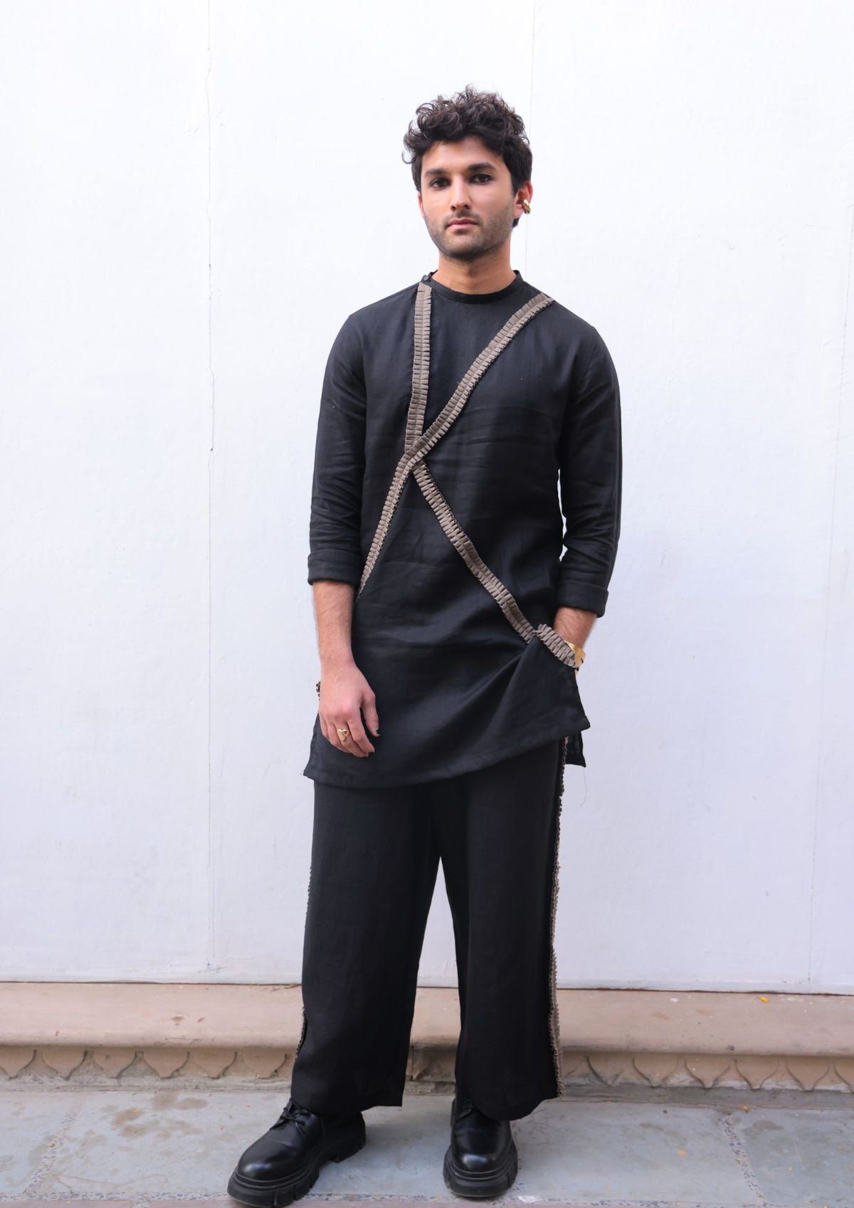 QUINTON LOOK - BLACK - image 3
