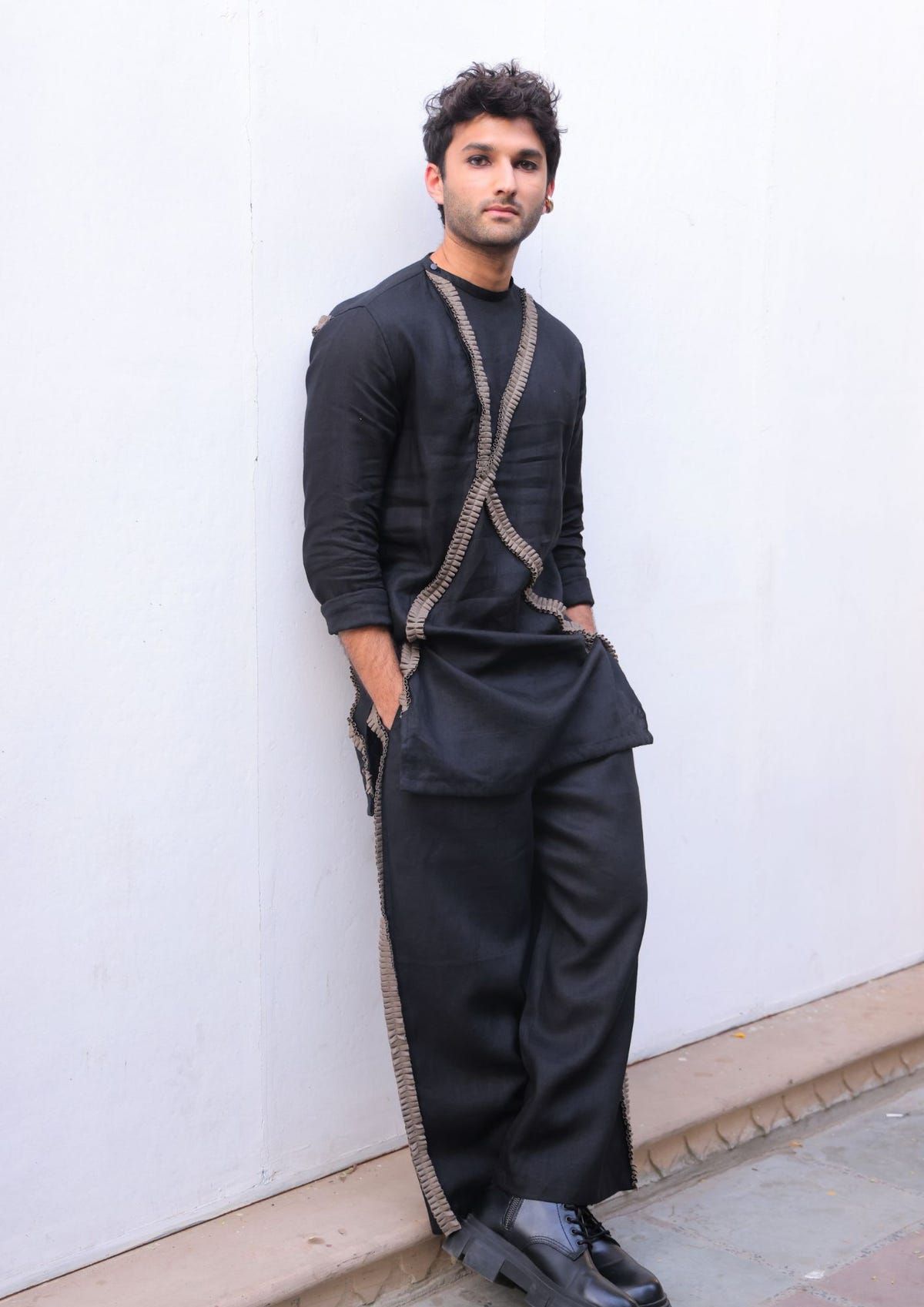 QUINTON LOOK - BLACK - image 4