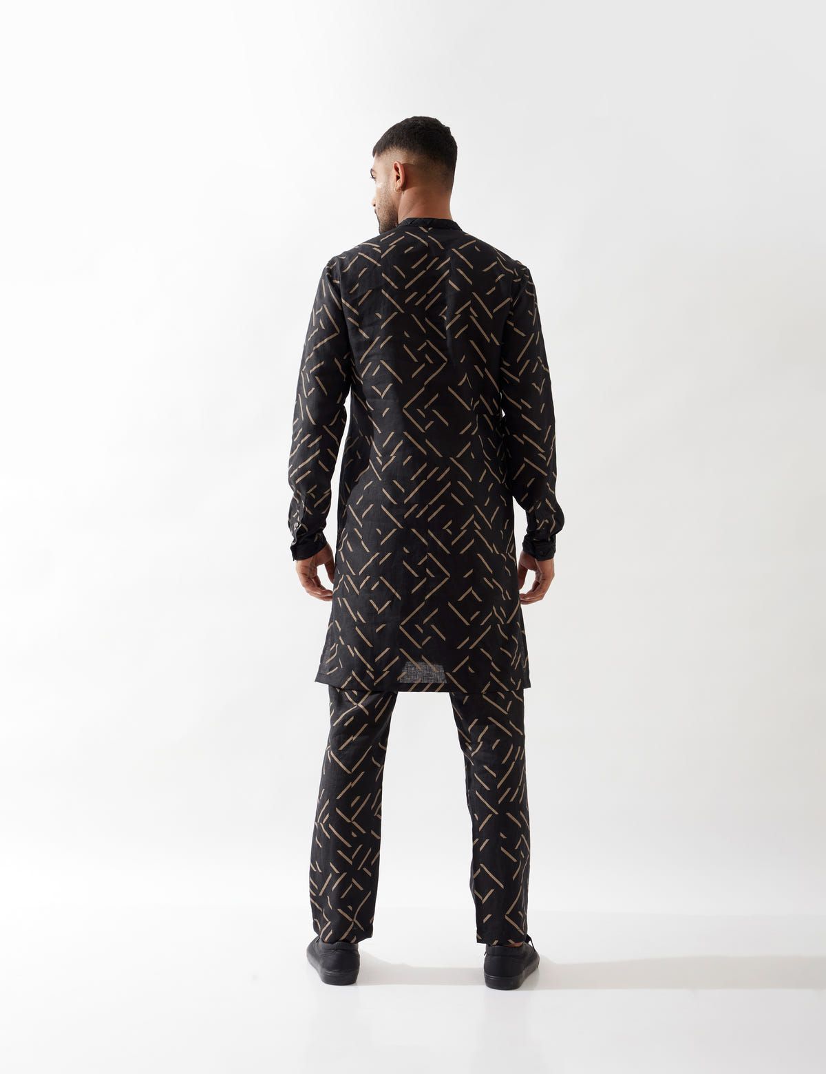 AIDEN PATHWAY KURTA SET - BLACK - image 3