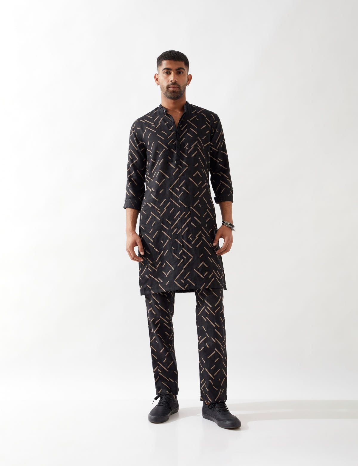 AIDEN PATHWAY KURTA SET - BLACK - image 4