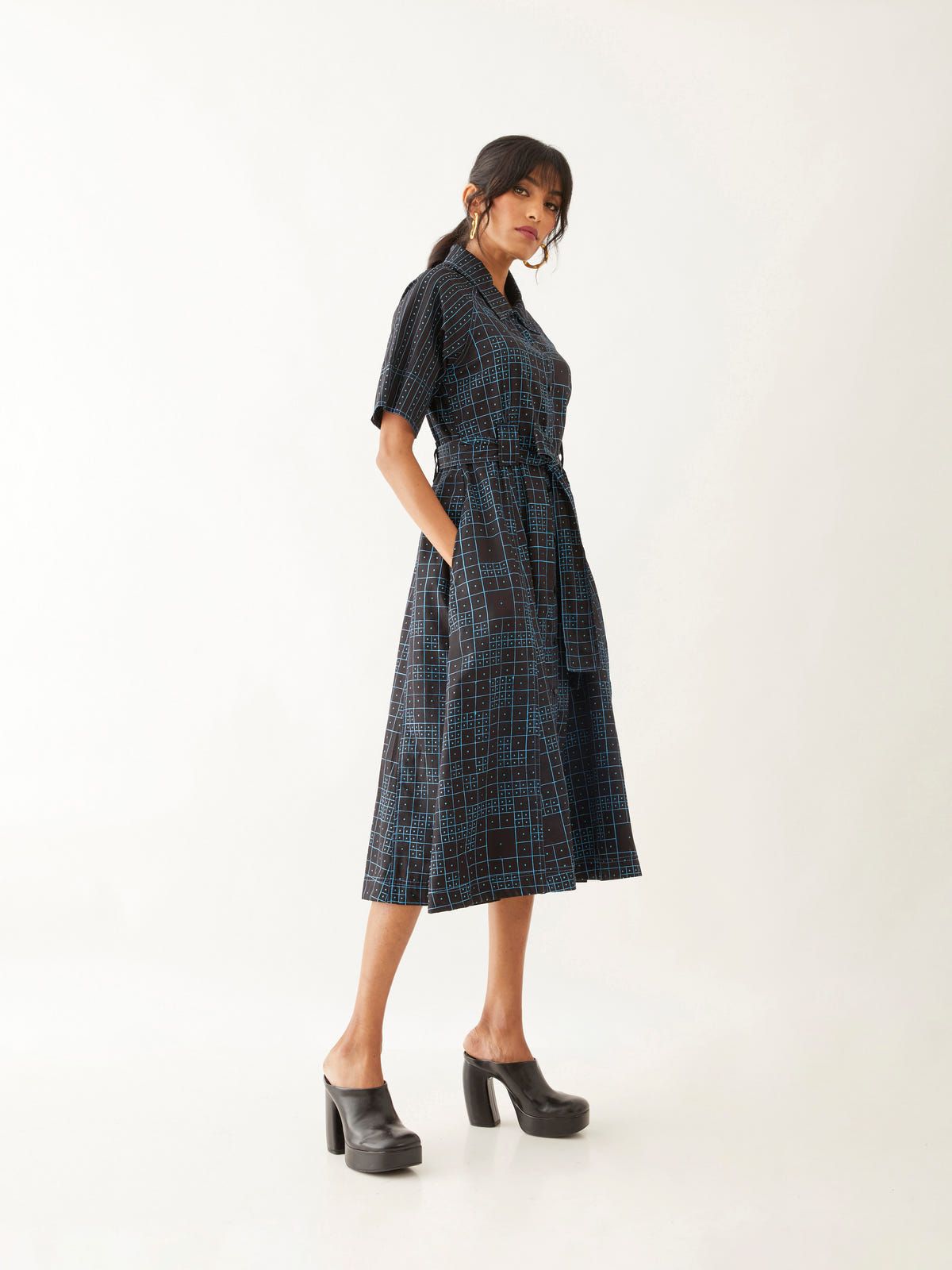 PLUME DRESS - BLACK - image 2