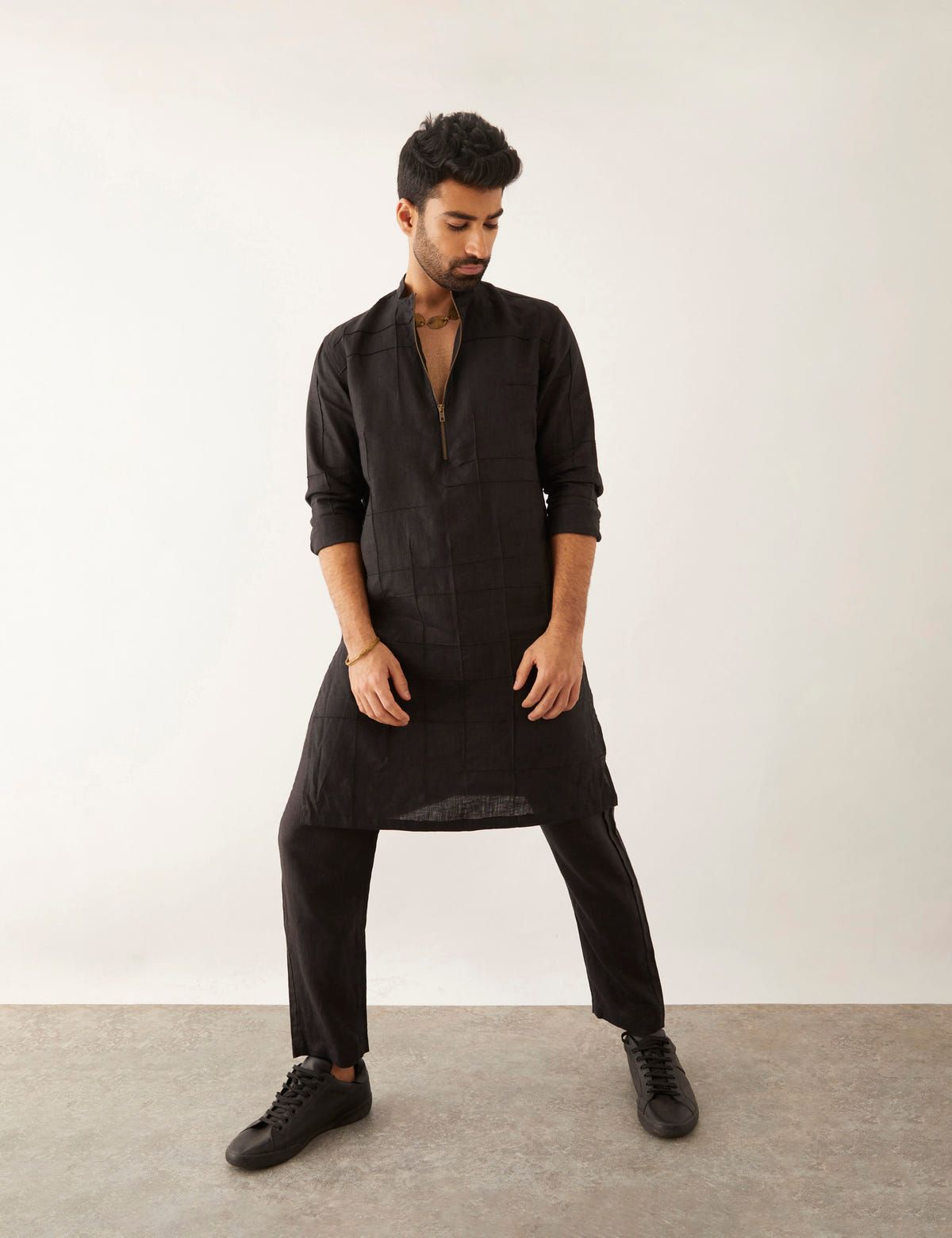 ISSA - KURTA - BLACK - image 5