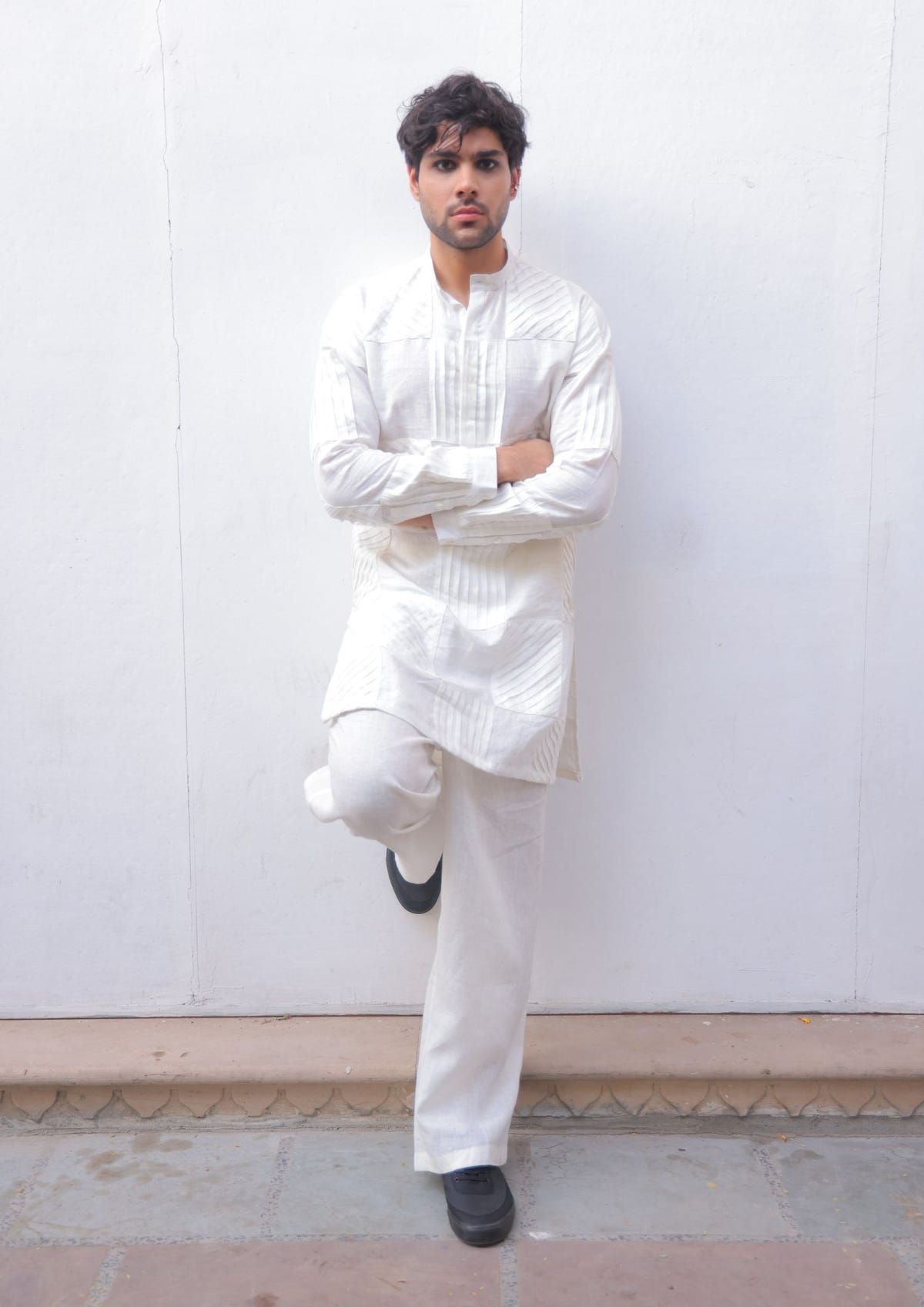 EZRA LOOK - WHITE - image 2