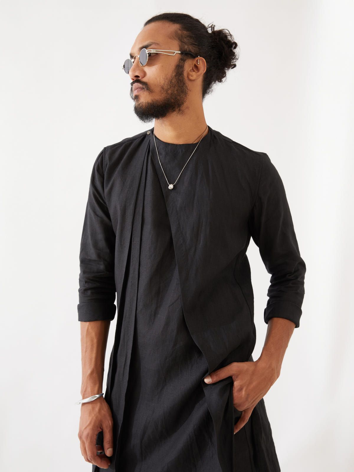 JOSE KURTA  - BLACK - image 1