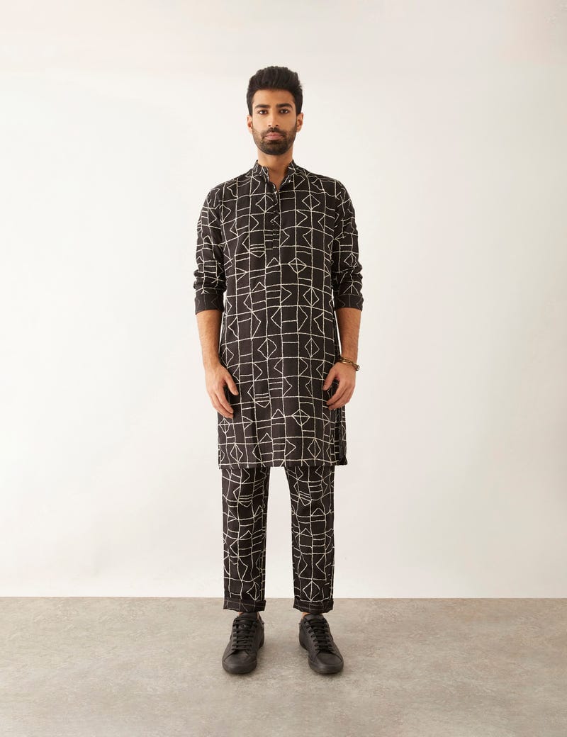 HALLES FUZZ KURTA SET - BLACK
