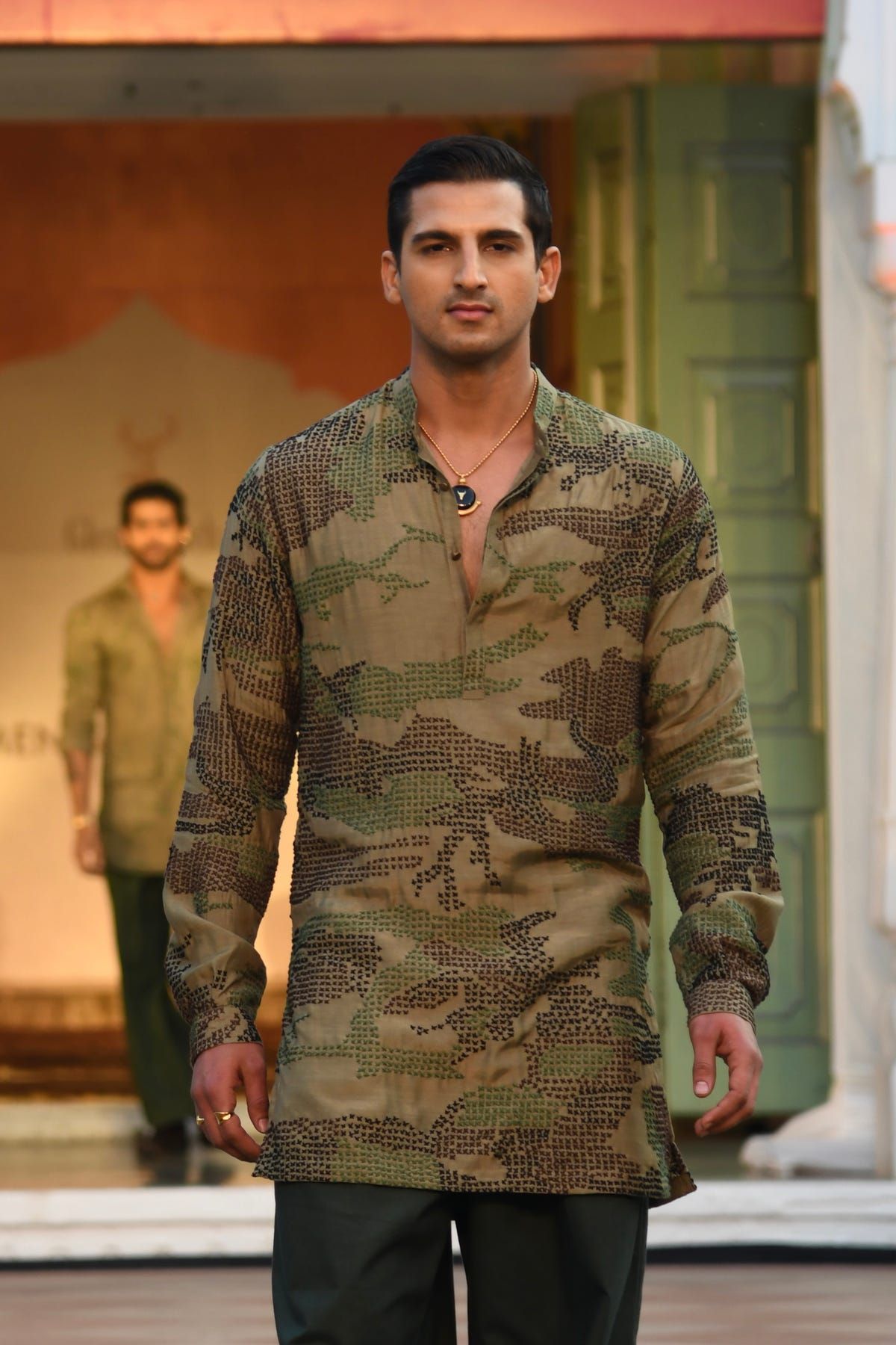 COMMANDER - KHAKI - image 2