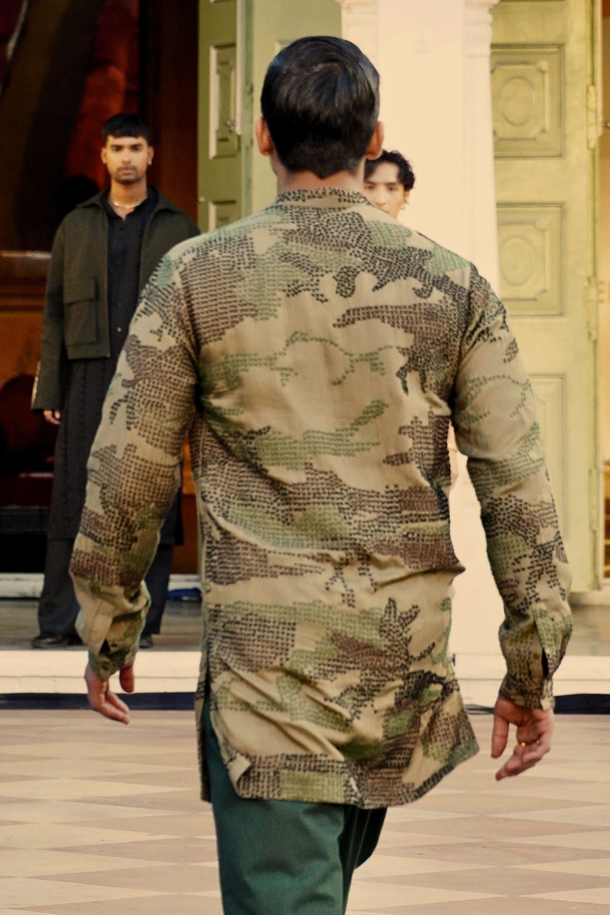 COMMANDER - KHAKI - image 3