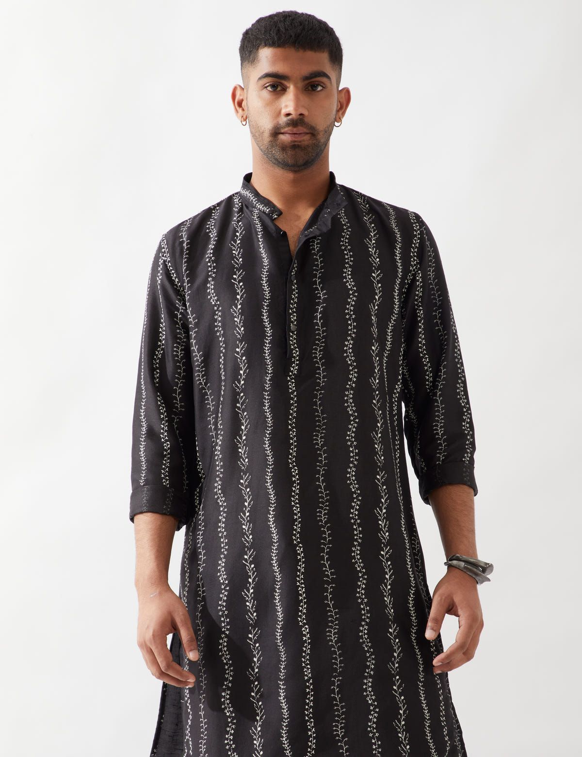 IRVIN VINE KURTA SET - BLACK - image 6