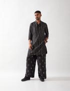IRVIN VINE KURTA SET - BLACK view 7