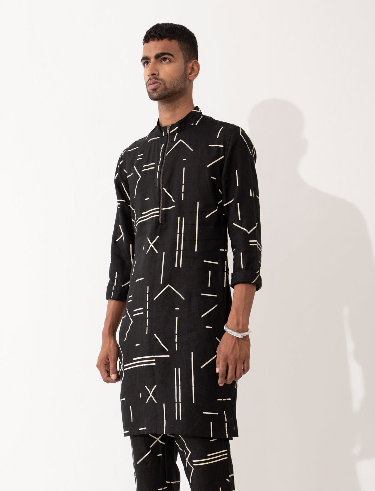 HAZEL CONTRA KURTA- BLACK - image 2