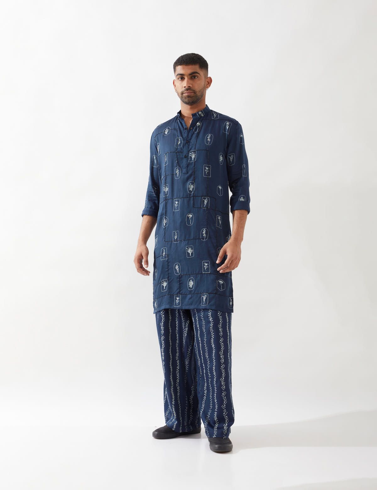 ZEPH STAMP KURTA SET - NAVY - image 3
